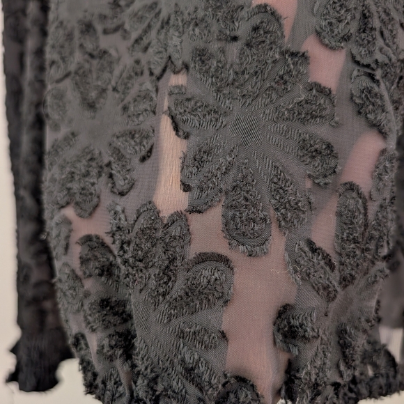 INC International Concepts Black Textured Blouse Floral Sheer Medium - Picture 5 of 7